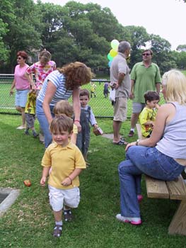 06-25-2004_21_BeaconPlaygr