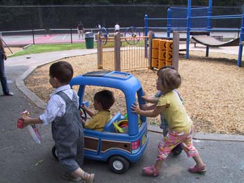 06-25-2004_23_BeaconPlaygr