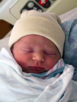 08-04-2004_12_Hospital