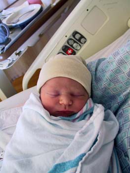 08-04-2004_13_Hospital