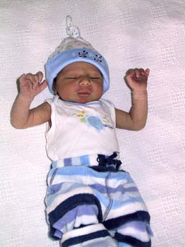 08-06-2004_01_Hospital