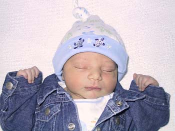 08-06-2004_05_Hospital