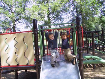 09-05-2004_04_LarzAndersen