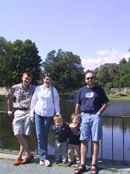 09-05-2004_05_LarzAndersen