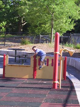 09-12-2004_02_ChestnHill