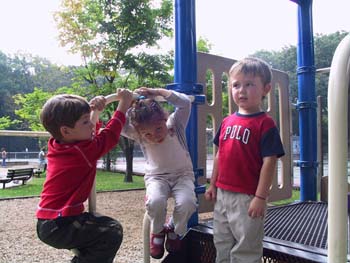 09-16-2004_02_BeaconPlaygr