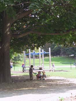 09-21-2004_04_BeaconPlaygr