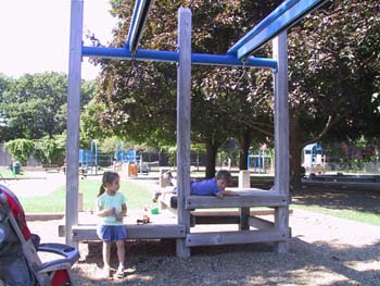 09-22-2004_06_BeaconPlaygr