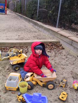 12-06-2004_01_SharonPlgr