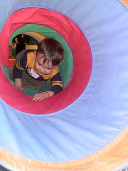 12-18-2004_10_Gymboree