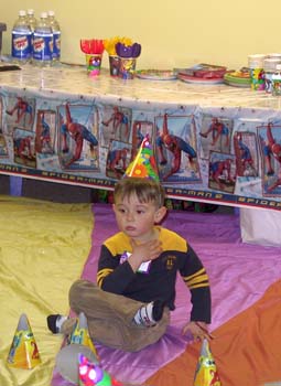 12-18-2004_12_Gymboree