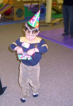 12-18-2004_19_Gymboree