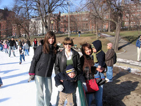 12-24-2005_07_BostonCom