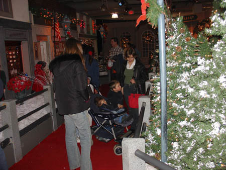 12-24-2005_33_EnchVil