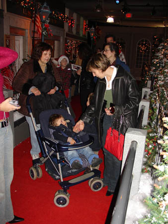 12-24-2005_34_EnchVil