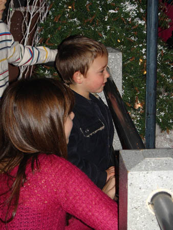 12-24-2005_37_EnchVil