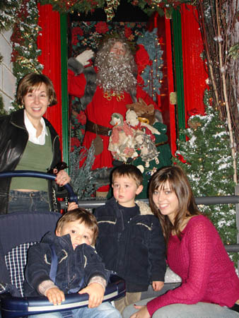 12-24-2005_39_EnchVil