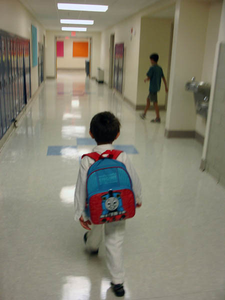 09-05-2006_04_School