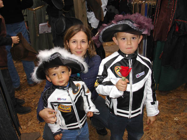 10-22-2006_25_KingRichardsFare