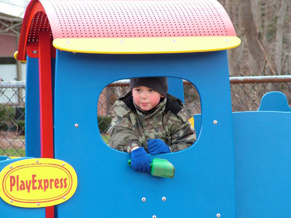 12-25-2006_05_SharonPlayground