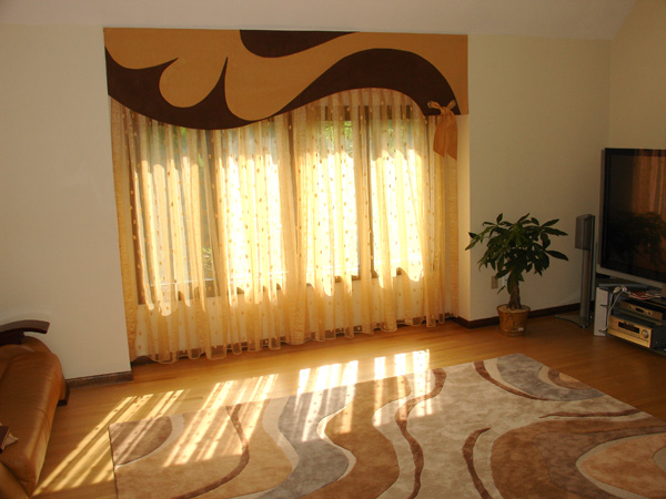 06-24-2008_09_Curtains_LivRoom