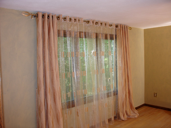 06-24-2008_12_Curtains_DinRoom